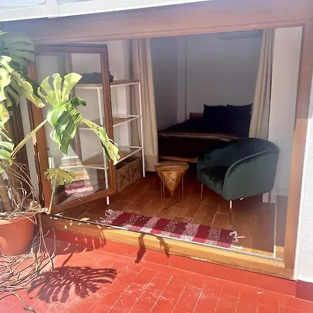 Cosy House, Sunny Terrace, Amazing Views & Outdoor Bathtub!
