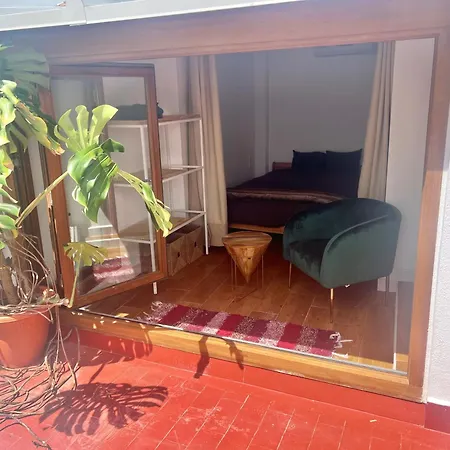 Cosy House, Sunny Terrace, Amazing Views & Outdoor Bathtub! Holiday home